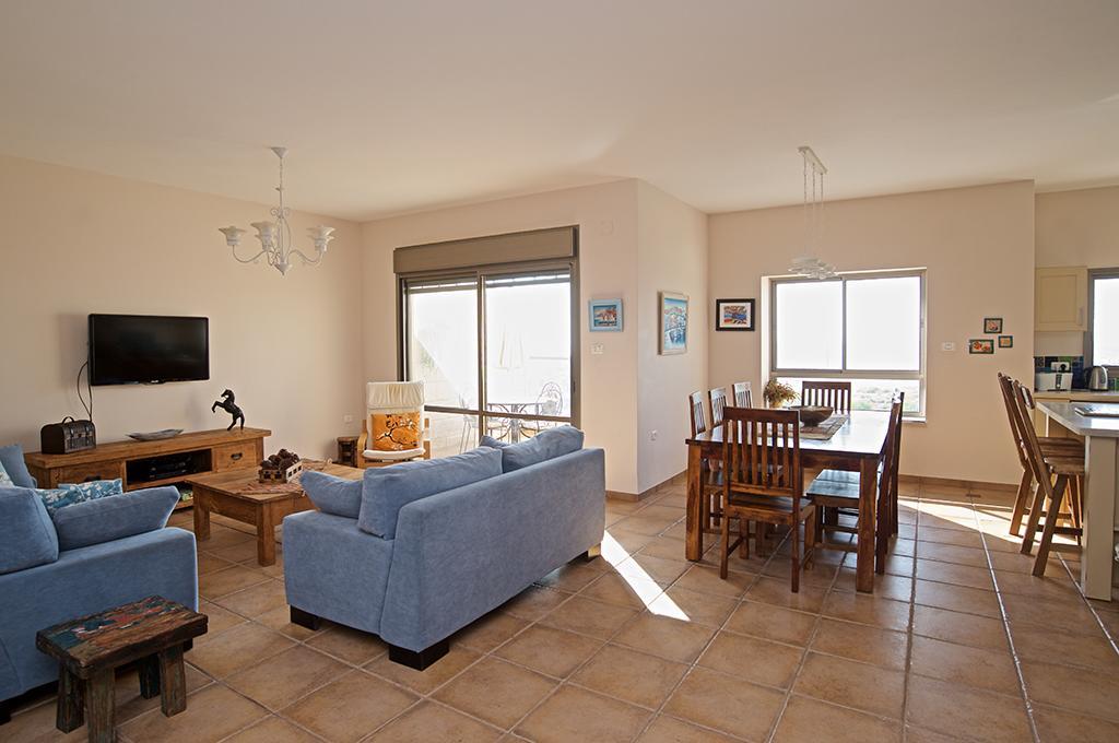 Nahariya Beachfront Экстерьер фото